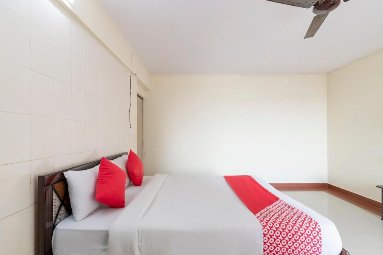 Hotel Oyo 49073 Whitefield Comforts Bangalore Esterno foto