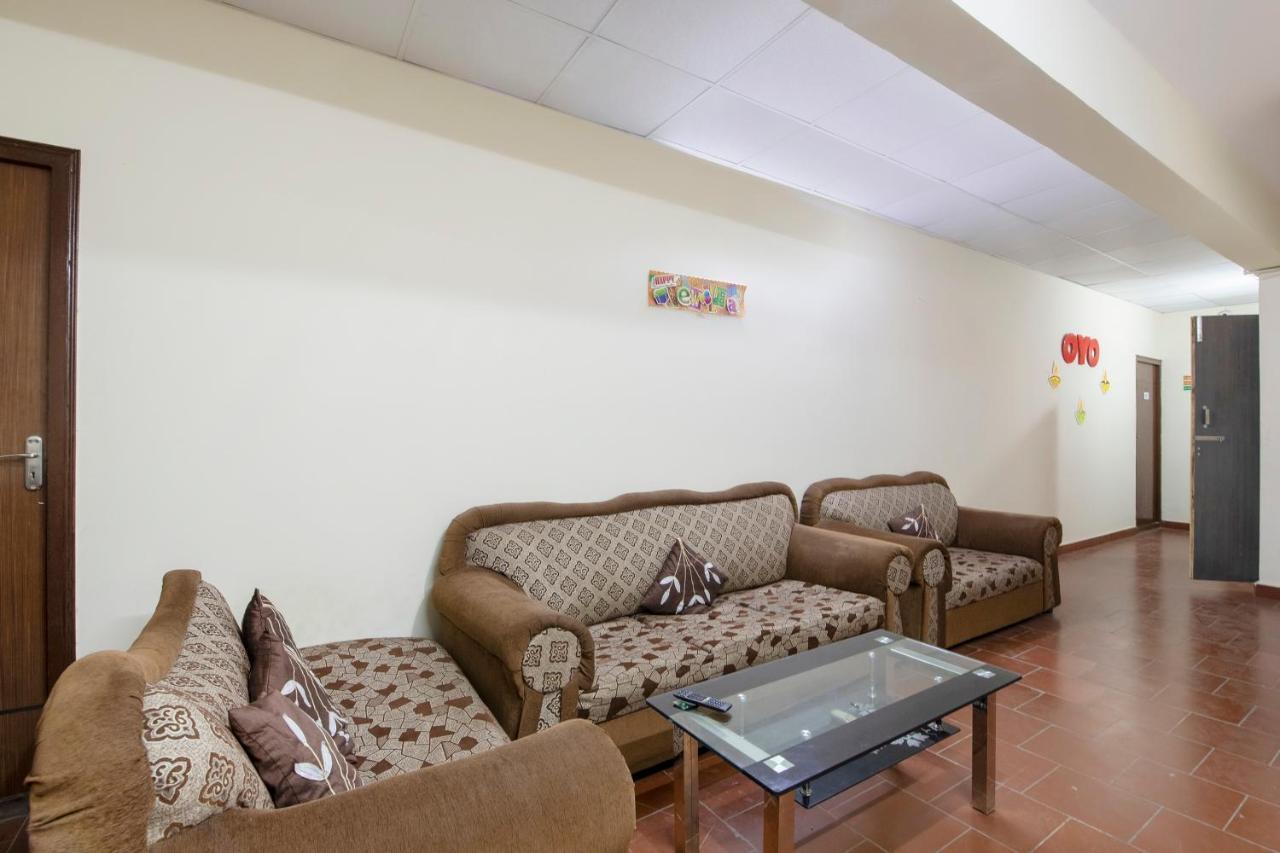 Hotel Oyo 49073 Whitefield Comforts Bangalore Esterno foto