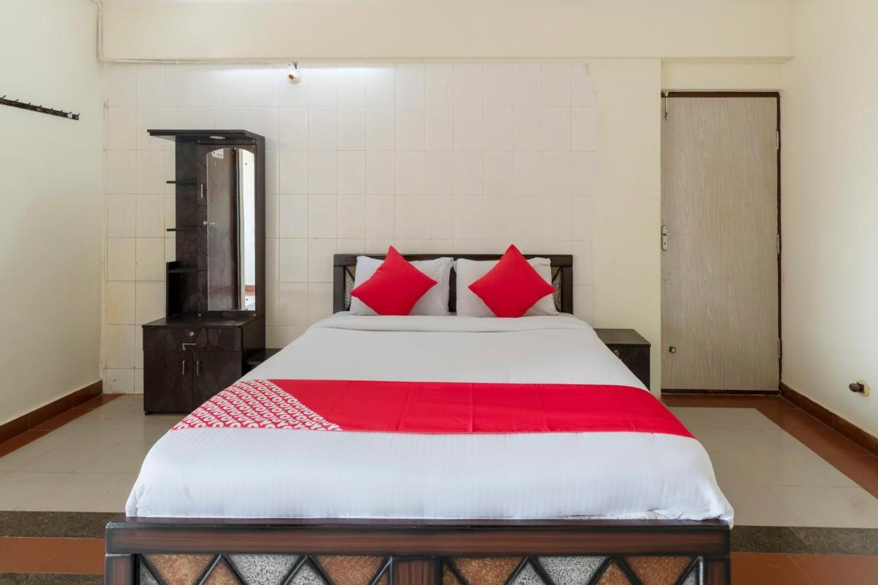 Hotel Oyo 49073 Whitefield Comforts Bangalore Esterno foto